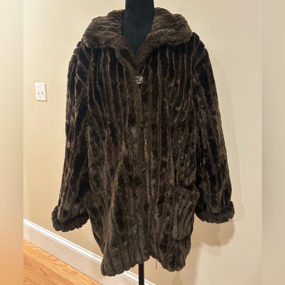 White Stag Vintage Brown Faux Fur Coat 90’s Size 3x